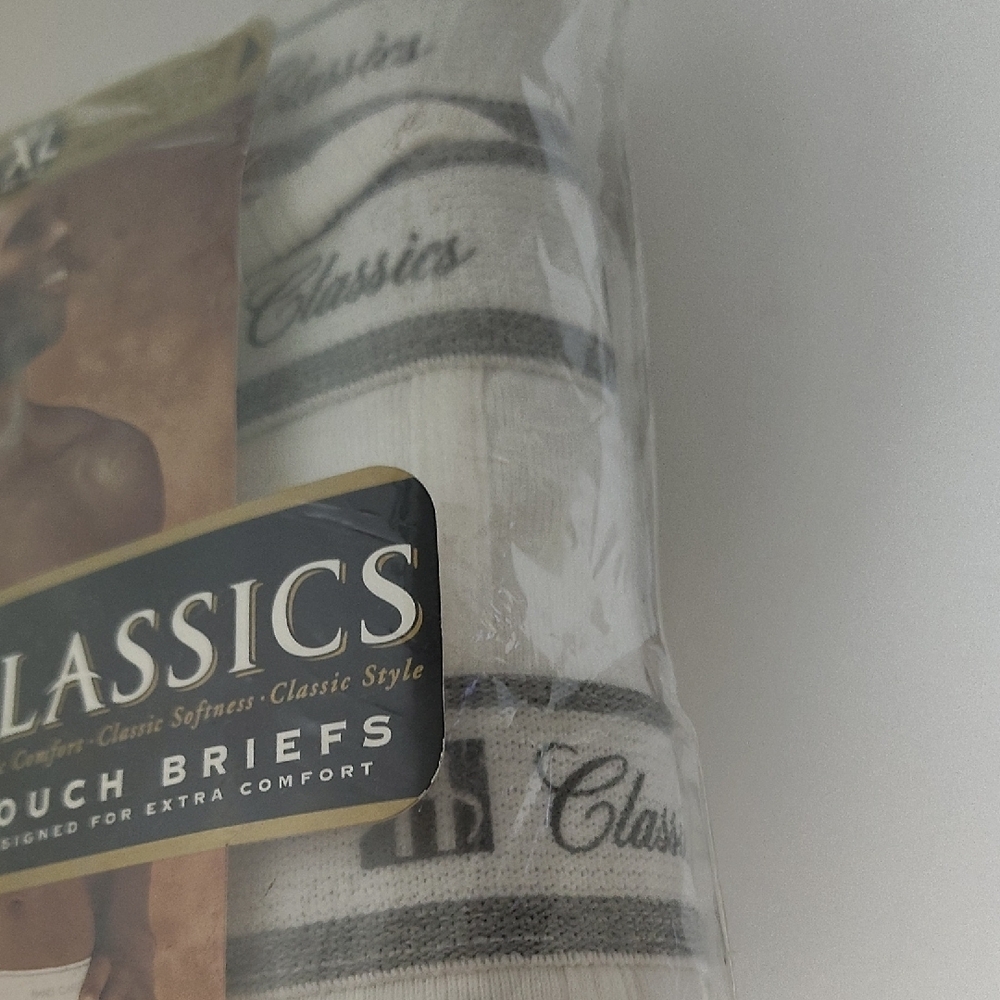Vintage 2001 Hanes Classics  White Pouch Briefs Sz XL 3 Pack - Picture 3 of 9